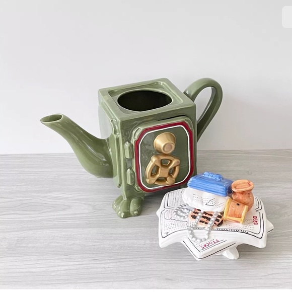Seymour Mann Safe Teapot Whimsical Banking Lid - Picture 4 of 9